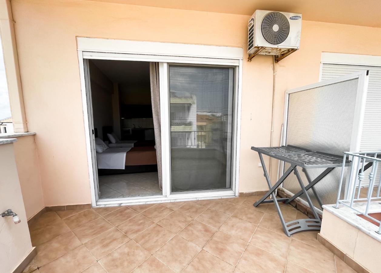 Theros Apartment Preveza Esterno foto